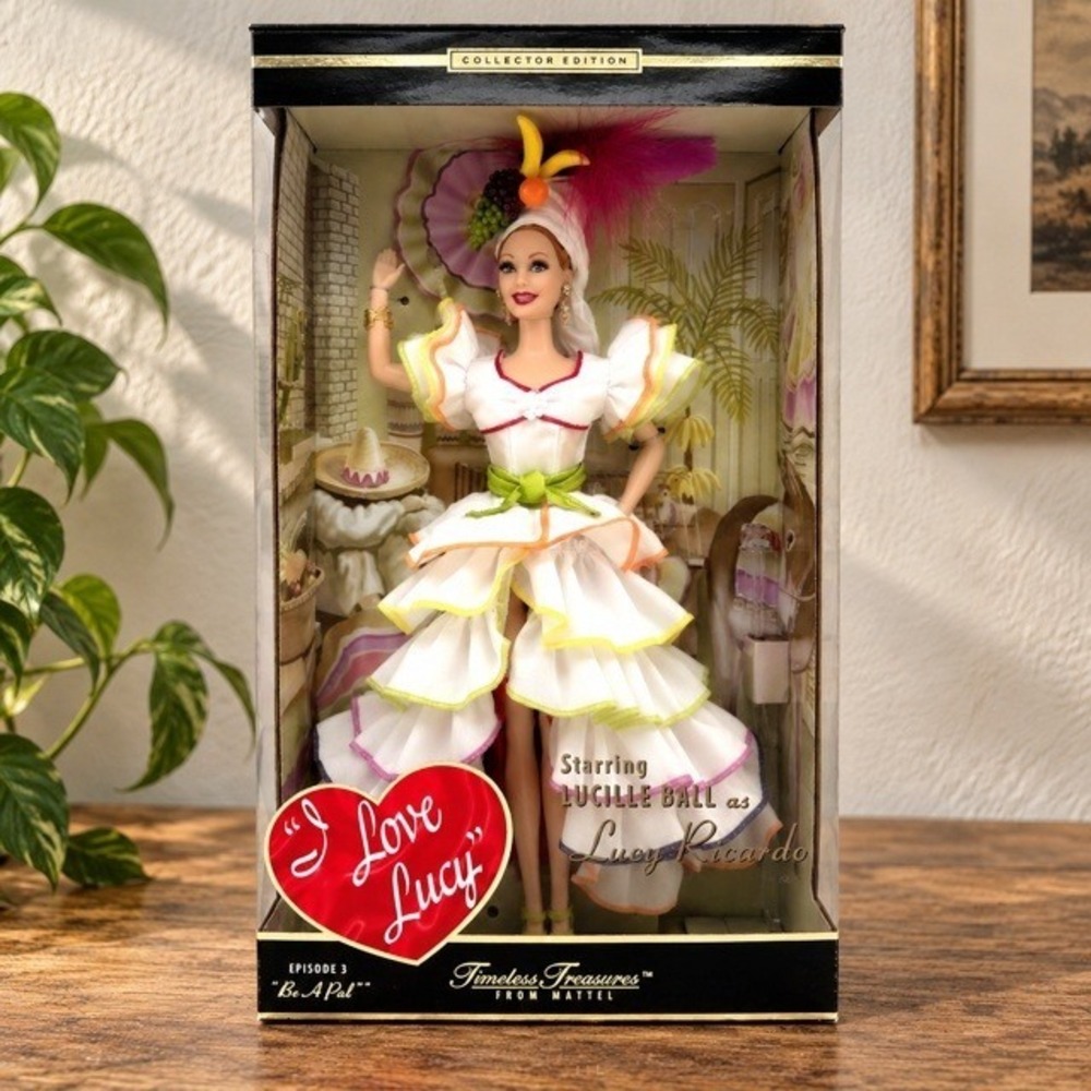2001 Mattel I Love Lucy Be A Pal Lucille Ball Collector Doll 52737 Boxed